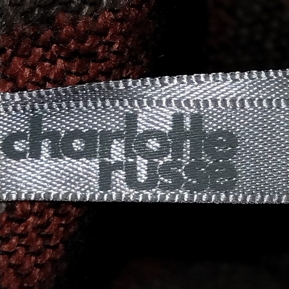 Scarf - Picture 6 of 10